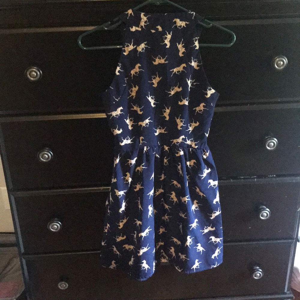 Dress. - Picture 4 of 4